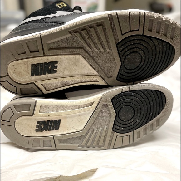 Air Jordan Tinker 3s - Picture 4 of 7